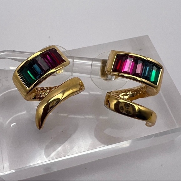 Vintage Roman gold tone Rhinestone swirl earrings - Picture 11 of 13